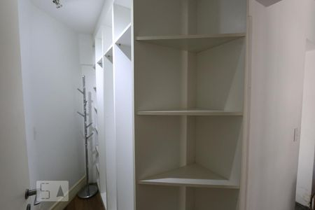 suite 2 de apartamento à venda com 2 quartos, 70m² em Vila Andrade, São Paulo
