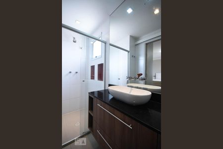 Apartamento à venda com 103m², 2 quartos e 2 vagasBanheiro Suíte