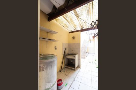 Casa à venda com 100m², 4 quartos e 2 vagasÁrea de Serviço