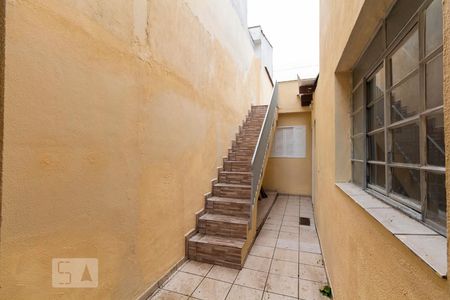 Casa à venda com 100m², 4 quartos e 2 vagascorredor lateral