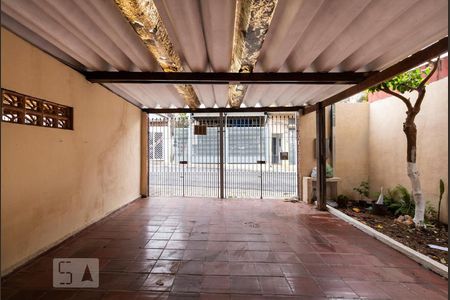 Casa à venda com 100m², 4 quartos e 2 vagasGaragem