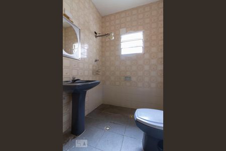 Banheiro Corredor de casa à venda com 4 quartos, 200m² em Vila Santana, São Paulo