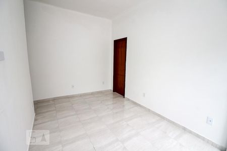 Sala de casa à venda com 2 quartos, 60m² em Irajá, Rio de Janeiro