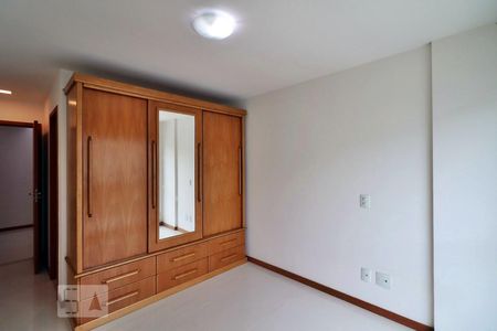 Apartamento à venda com 197m², 3 quartos e 2 vagasSuíte 2