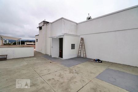 Apartamento à venda com 197m², 3 quartos e 2 vagasCobertura