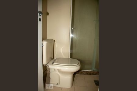 Apartamento à venda com 130m², 3 quartos e 2 vagasBanheiro da Suíte 2