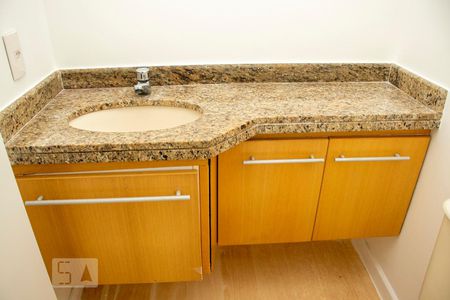 Apartamento à venda com 130m², 3 quartos e 2 vagasBanheiro da Suíte 3