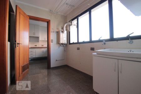 Apartamento para alugar com 181m², 4 quartos e 3 vagasÁrea de Serviço