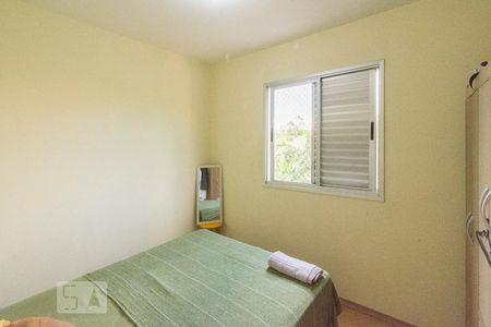 Quarto 2 de apartamento para alugar com 2 quartos, 50m² em Rio Pequeno, São Paulo