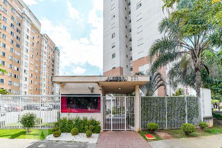 Apartamento para alugar com 64m², 3 quartos e 1 vagaFachada