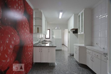 Apartamento à venda com 156m², 4 quartos e 2 vagasCozinha