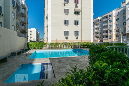 Apartamento à venda com 55m², 2 quartos e sem vagaÁrea comum - Piscina