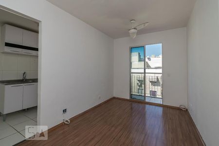Apartamento à venda com 55m², 2 quartos e sem vagaSala