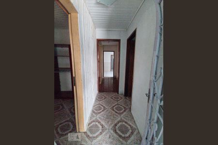 Casa à venda com 200m², 5 quartos e 1 vaga Casa à venda com 200m², 5 quartos e 1 vagaCorredor
