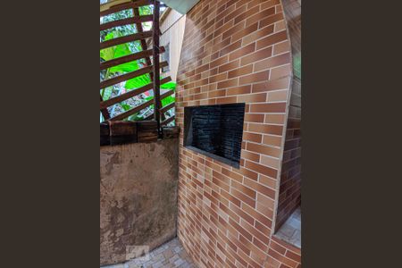 Casa à venda com 200m², 5 quartos e 1 vaga Casa à venda com 200m², 5 quartos e 1 vagaChurrasqueira