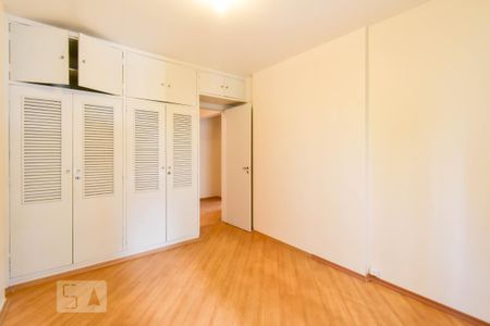 Apartamento à venda com 150m², 3 quartos e 1 vagaQuarto 2