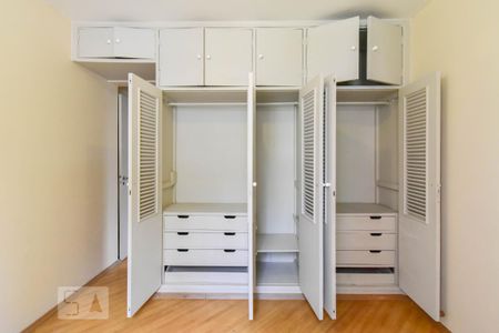 Apartamento à venda com 150m², 3 quartos e 1 vagaSuíte