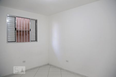 Quarto de casa para alugar com 1 quarto, 30m² em Jardim Maria Rosa, Taboão da Serra