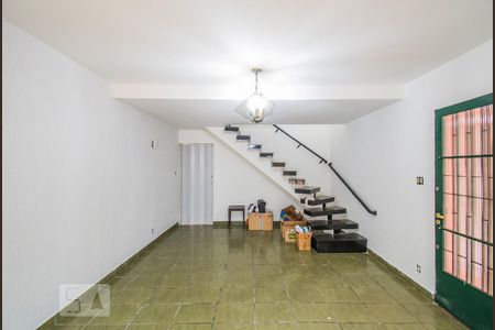 Sala de casa à venda com 3 quartos, 120m² em Vila Brasílio Machado, São Paulo