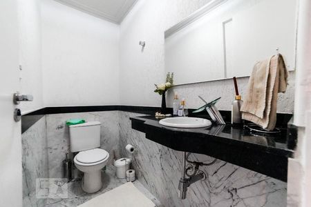 Lavabo de casa à venda com 3 quartos, 200m² em Vila Gustavo, São Paulo