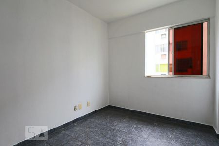 Quarto 1  de apartamento para alugar com 2 quartos, 50m² em Jacarepaguá, Rio de Janeiro