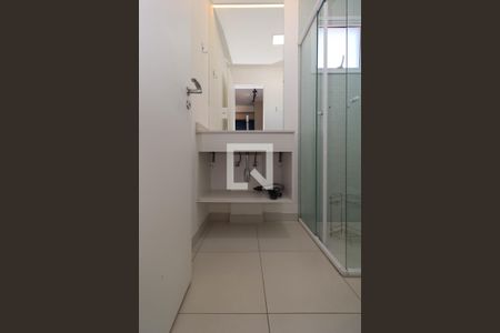 Banheiro de kitnet/studio para alugar com 1 quarto, 30m² em Cerqueira César, São Paulo