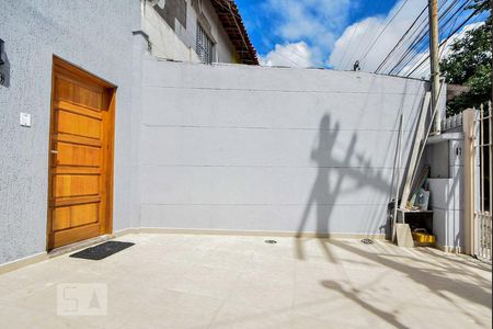 Garagem de casa à venda com 2 quartos, 125m² em Socorro, São Paulo