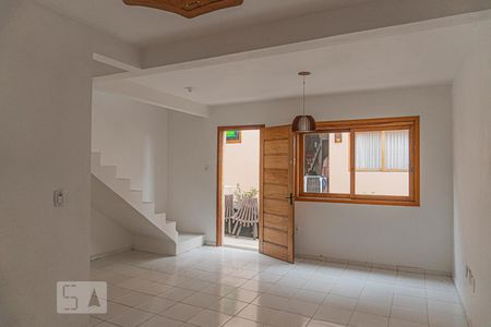 Sala cozinha de casa para alugar com 2 quartos, 70m² em Rondônia, Novo Hamburgo