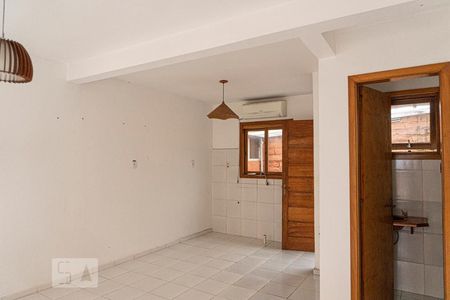 Sala de casa à venda com 2 quartos, 70m² em Rondônia, Novo Hamburgo