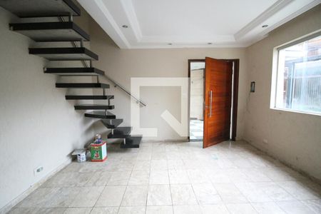 Sala de casa para alugar com 2 quartos, 88m² em Vila Iório, São Paulo