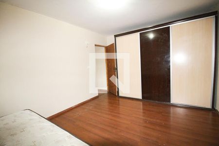 Quarto 1  de casa para alugar com 2 quartos, 88m² em Vila Iório, São Paulo