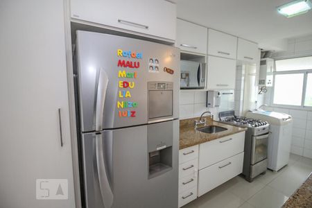 Cozinha de apartamento para alugar com 2 quartos, 65m² em Recreio dos Bandeirantes, Rio de Janeiro