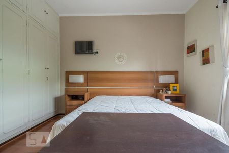 Casa à venda com 350m², 3 quartos e 3 vagasSuíte 