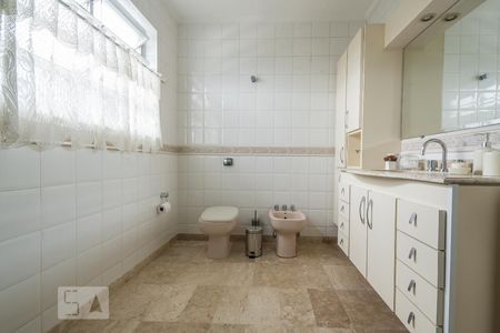 Casa à venda com 350m², 3 quartos e 3 vagasBanheiro Suíte