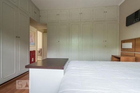 Casa à venda com 350m², 3 quartos e 3 vagasSuíte 