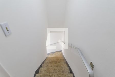 Escadas de casa à venda com 2 quartos, 84m² em Jardim Santa Cruz (sacomã), São Paulo