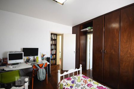 Apartamento à venda com 165m², 4 quartos e 3 vagasSuíte 2