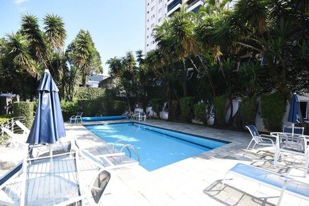 Apartamento à venda com 165m², 4 quartos e 3 vagasPiscina