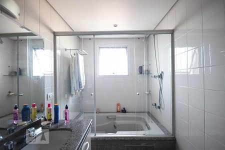 Apartamento à venda com 165m², 4 quartos e 3 vagasBanheiro Suíte 2