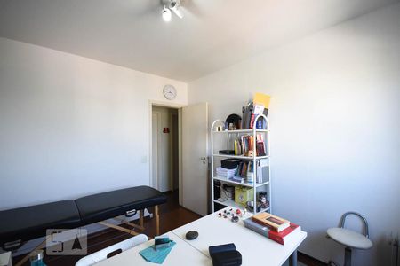 Apartamento à venda com 165m², 4 quartos e 3 vagasQuarto