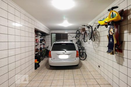 Garagem de casa à venda com 3 quartos, 265m² em Vila Regente Feijó, São Paulo