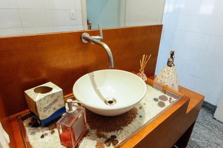 Lavabo  de casa à venda com 3 quartos, 265m² em Vila Regente Feijó, São Paulo