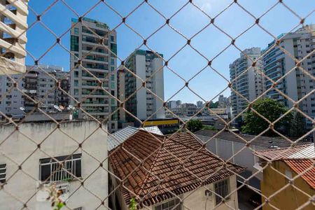 Vista da Suite  de apartamento para alugar com 3 quartos, 80m² em Icaraí, Niterói