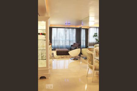Apartamento à venda com 98m², 2 quartos e 2 vagasSala