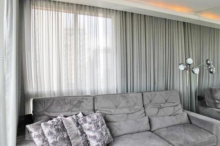 Apartamento à venda com 98m², 2 quartos e 2 vagasSala