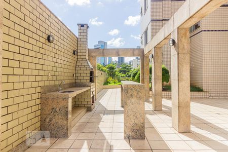 Apartamento à venda com 83m², 2 quartos e 2 vagasChurrasqueira