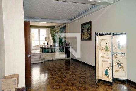 Salas de casa à venda com 4 quartos, 280m² em Vila Monumento, São Paulo