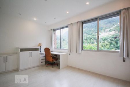 Apartamento à venda com 78m², 2 quartos e 1 vaga Apartamento à venda com 78m², 2 quartos e 1 vagaSuíte