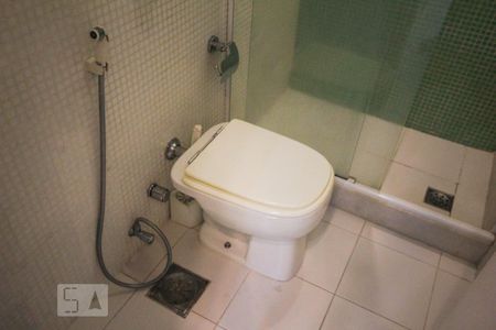 Apartamento à venda com 78m², 2 quartos e 1 vaga Apartamento à venda com 78m², 2 quartos e 1 vagaBanheiro da Suíte