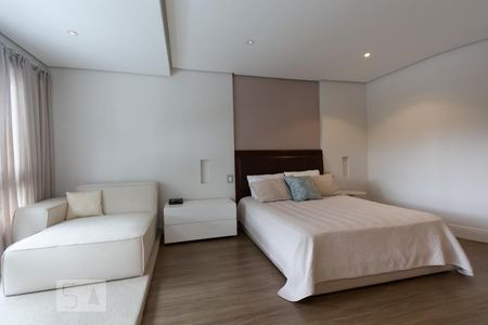 Suíte 1 de casa à venda com 3 quartos, 265m² em Vila Tramontano, São Paulo